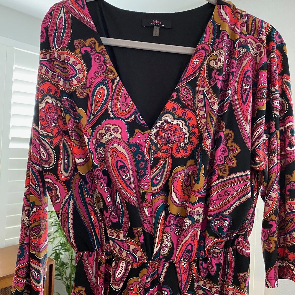 Trina Turk Medium, short comfortable PINK PAISLEY DRESS
